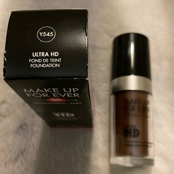 MAKEUP FOREVER Ultra HD Invisible Cover Foundation - Picture 2 of 3